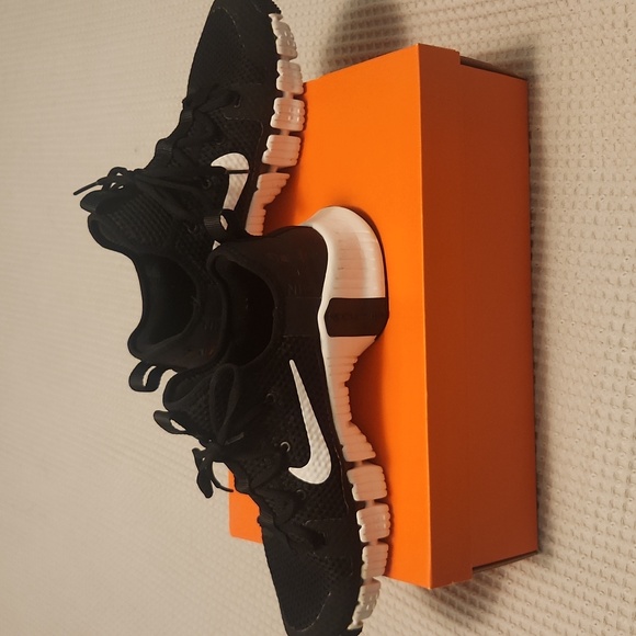 Nike metcon free work out shoes - Picture 5 of 8